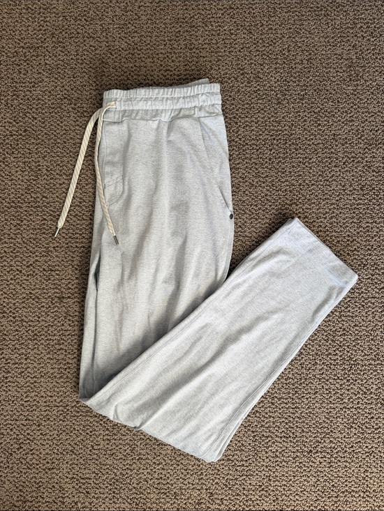 Vuori Pants - NWOT vuori sweat pants